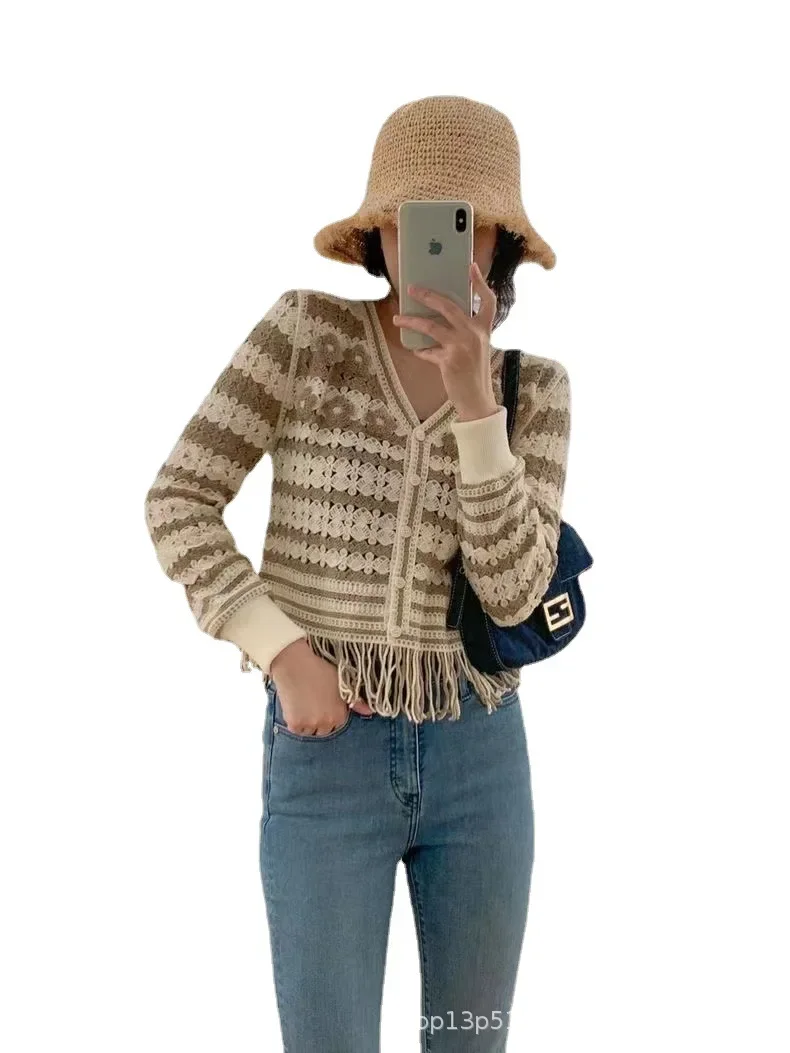 Новое поступление ранней осени Вязаный топ с V-образным вырезом бахромой женский