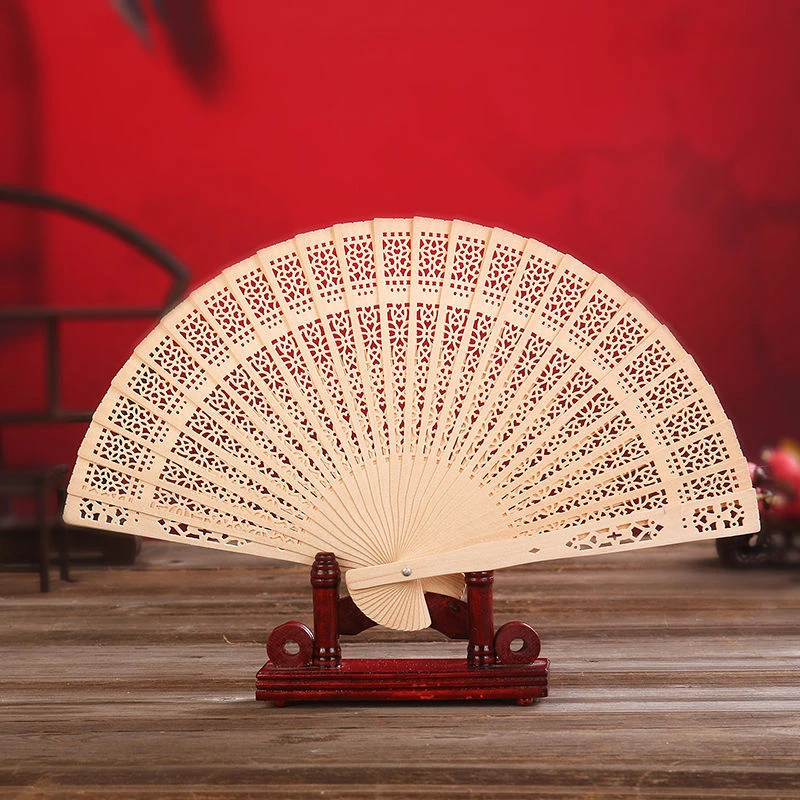 

1pcs Hand Fan Personalized Customized Wooden Sandalwood Party Deco Folding Fan Wedding Gifts for Guests Chinese Style