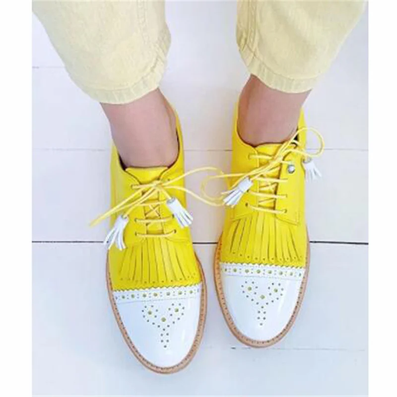 

New Women Soft Leather Oxfords Shoes Hand-made Leisure Lace-up Brogues Wingtips Shoes For Ladies New Arrival Caved Tassel Flats