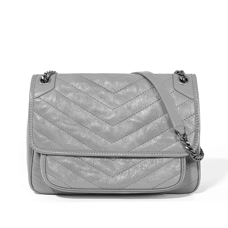 

AIOCS New First Layer Cowhide Stray Bag Women's Summer Large-capacity One-shoulder Messenger Bag All-match Postman Chain Bag