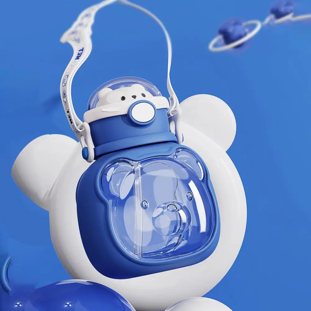 

Straw Cup 860ml Drop-resistant Cartoon Food Grade Bear Astronaut Drinking Straw Bottle Daily Use