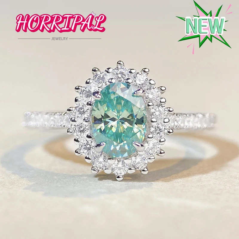 

Женское кольцо с муассанитом, из серебра 925 пробы