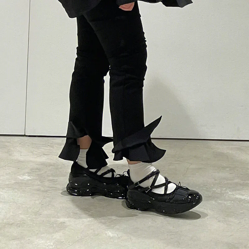 Кроссовки женские ручной работы дышащие на шнуровке с бусинами бантиками