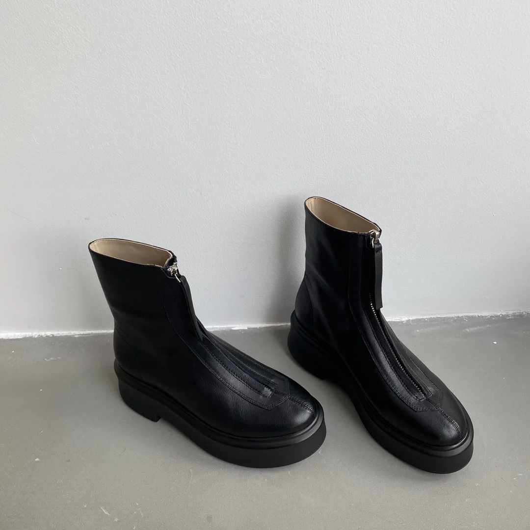 Ботинки женские короткие из натуральной кожи на молнии спереди с круглым носком