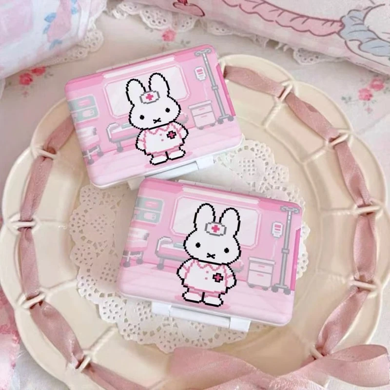 Фото Аниме-контейнер для таблеток Miffy: портативный, большой емкости, защита от света и влаги, стильный дизайн, новинка, хит продаж, оптом, отличные товары №1