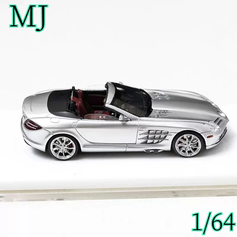 Фото Реплика спортивного автомобиля MJ1/64 из смолы, двухдверный кабриолет, масштаб 1:64 - коллекционная модель - статуэтка для взрослых - подарок для мальчика №3