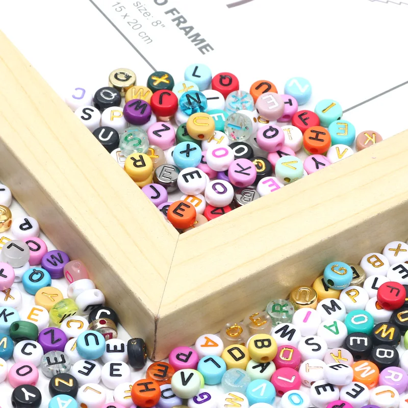 Плоские круглые акриловые бусины в виде букв россыпью 20 г