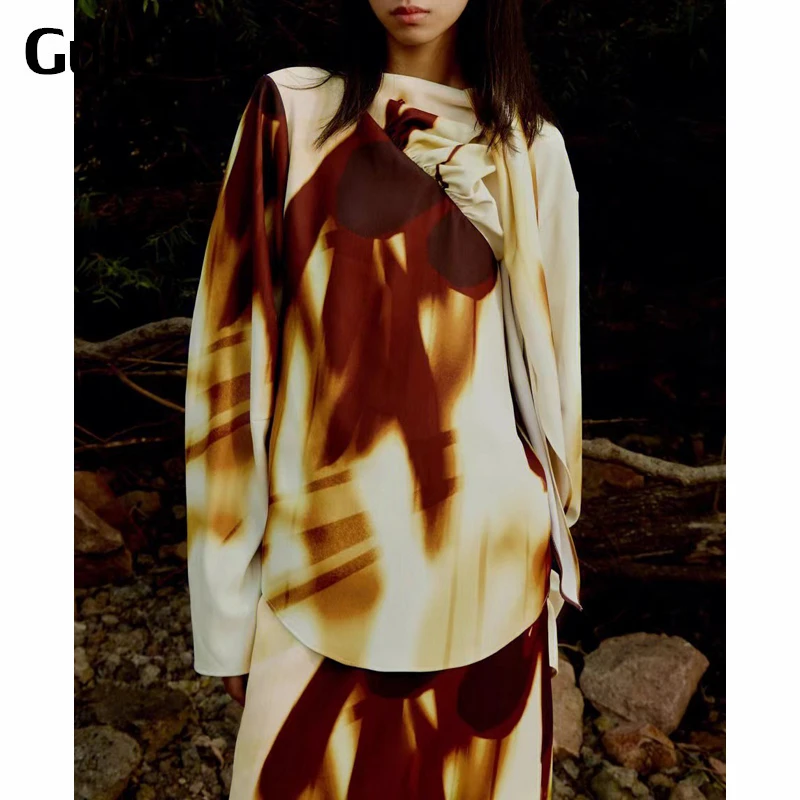 

11.8 GuliChic Women Vintage Contrast Color Print Lace-Up Loose Casual Comfortable Irregular Blouse