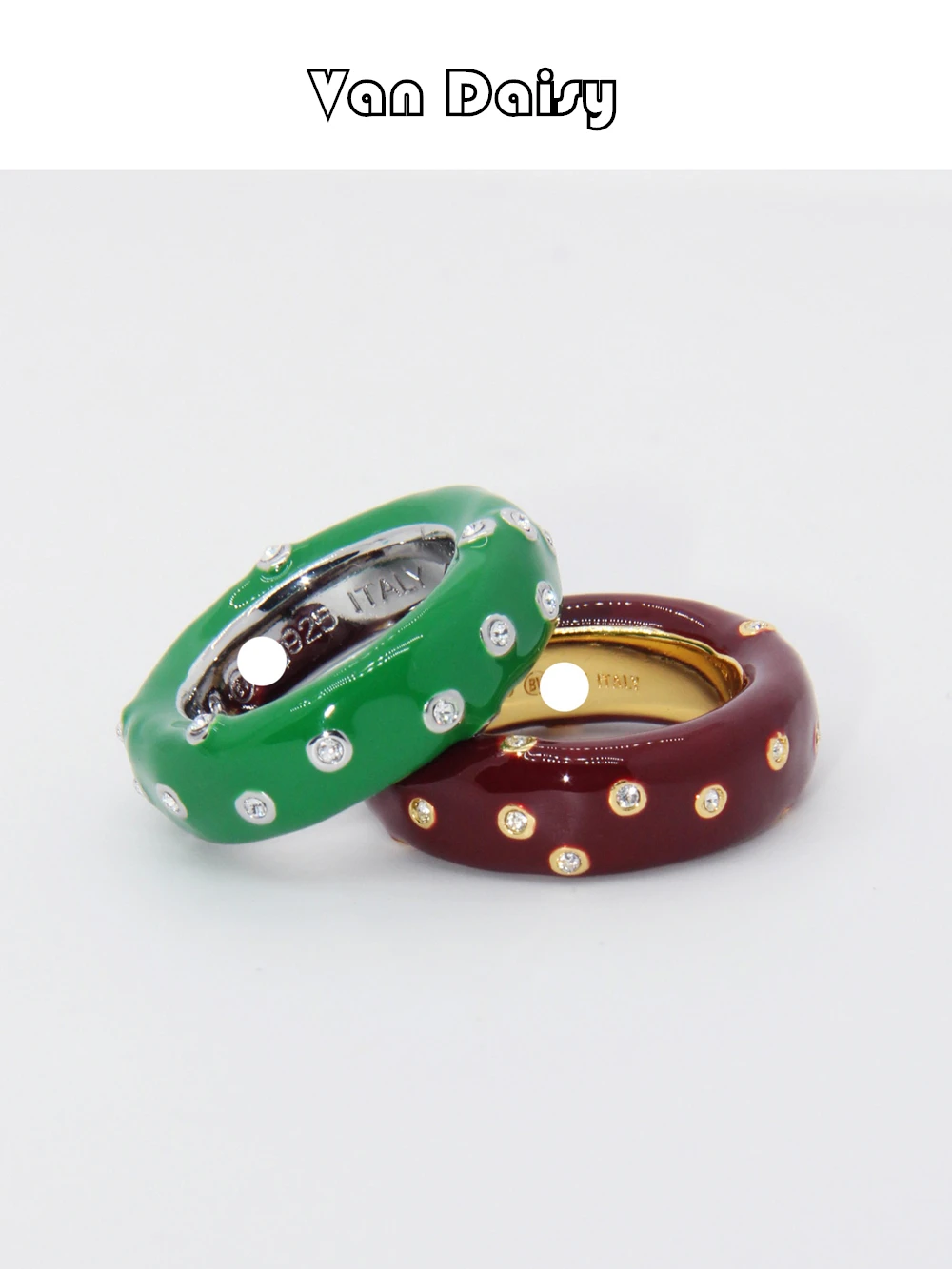 

Van Daisy Green Enamel Glazed Trendy Zircon Rhinestones Brass Gold Plated Simple Wide Ring for Women Unisex Jewelry Minimalist