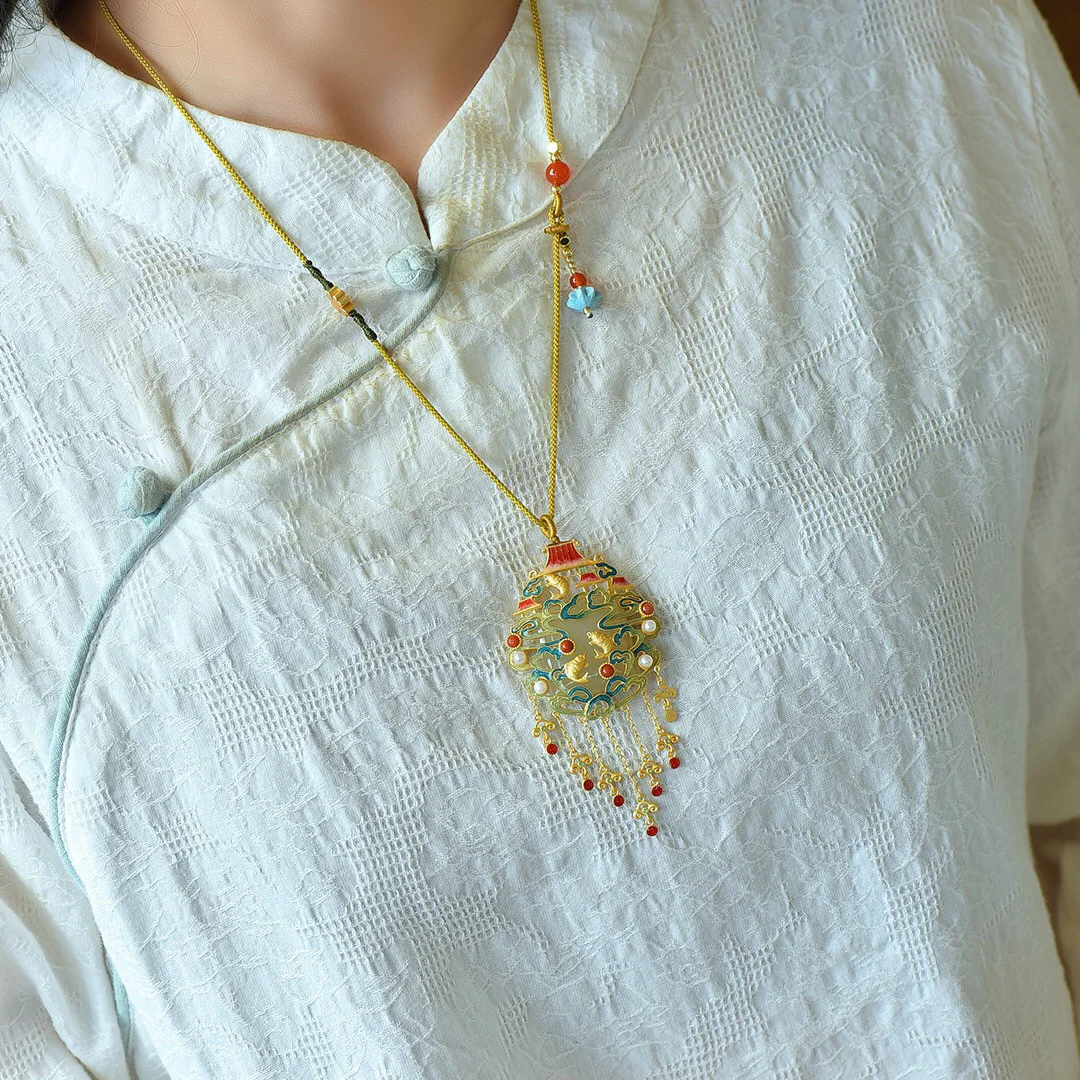 

Women's ancient method inheritance gilt craft Yuyuelongmen imitation natural Hetian jade necklace