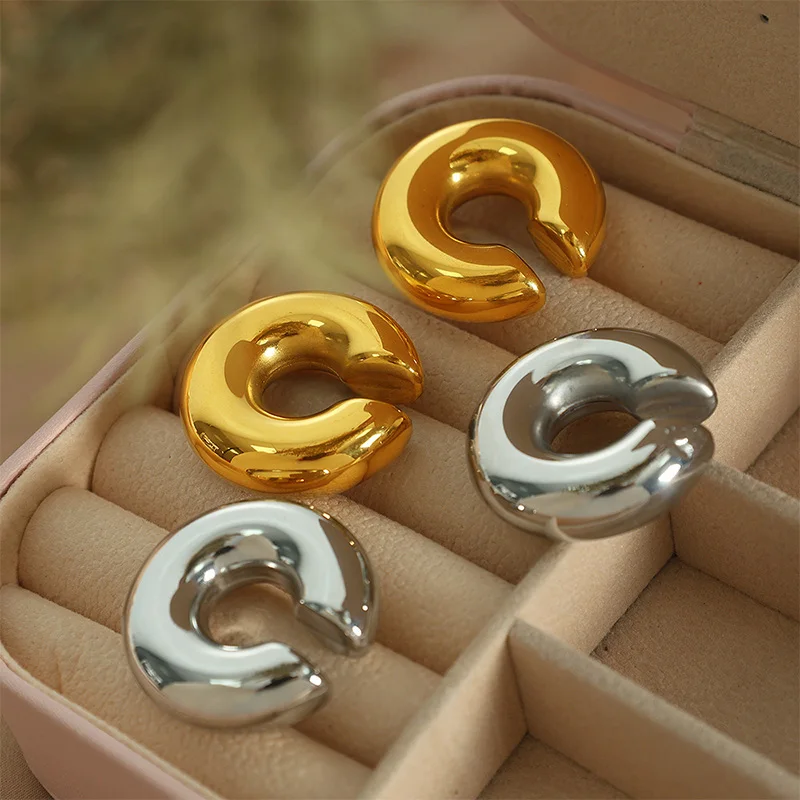 Новинка 2024 акриловый зажим для ушей в стиле киберпанк ювелирные изделия мужчин и