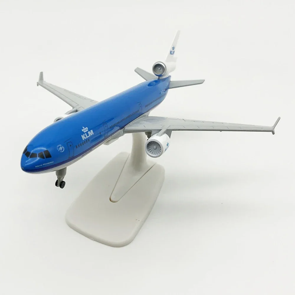 Фото 20 см самолет KLM Royal Dutch Airlines McDonnell Douglas MD-11 модель с колесом из сплава самолет игрушка в подарок для коллекции №3