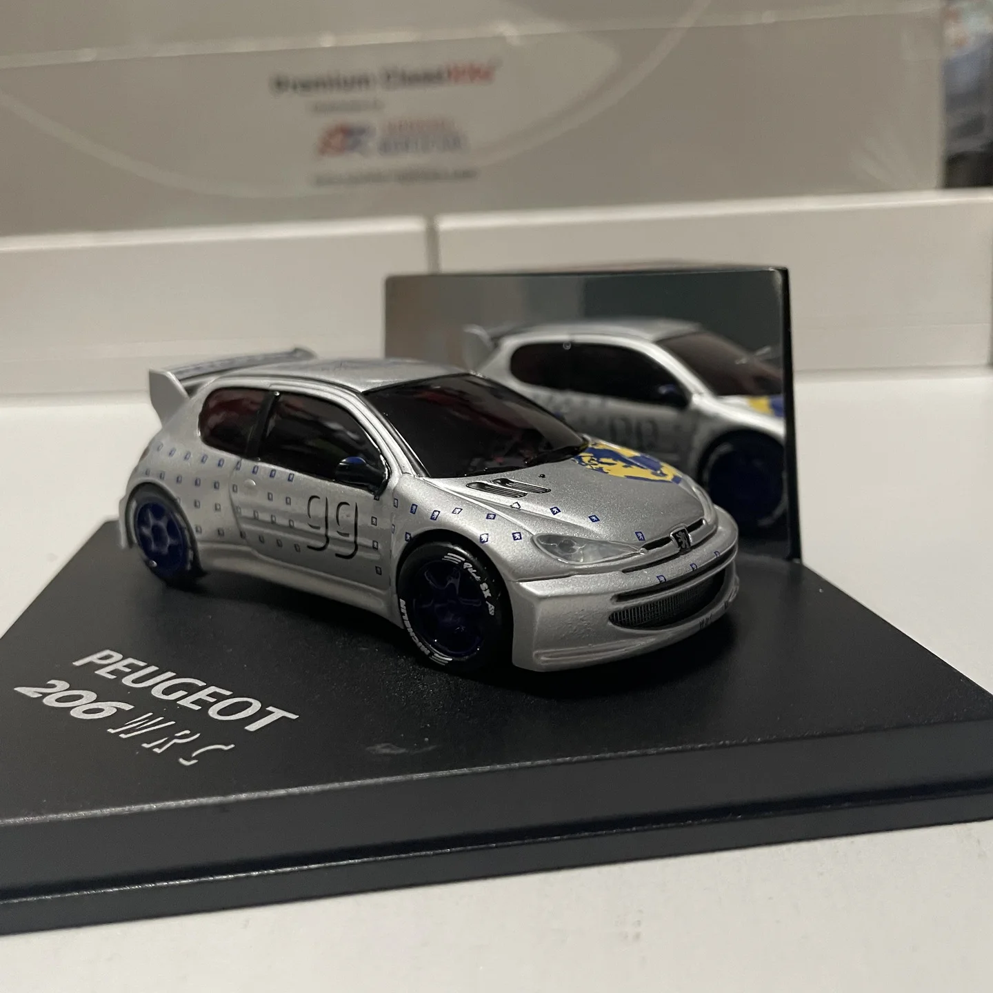Фото Масштаб 1:43, литой под давлением сплав, серебро Peugeot 206 WRC, игрушки, модель гоночного автомобиля, классика, ностальгия, подарки для взрослых, сувенир, статический дисплей №1
