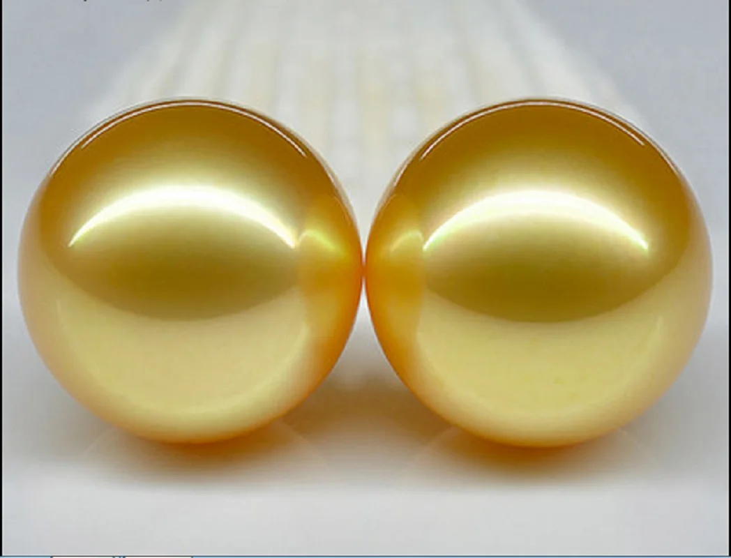 

Charming Pair of 11-12mm Natural South Sea Genuine Gold Round Good Luste Loose Pearl Gem Genstone 102AAA