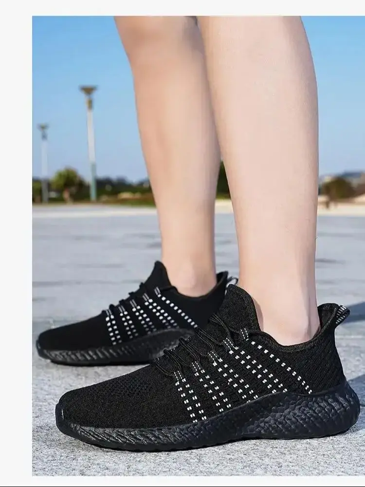 

2023 New Men's Oversized Ultra Light Sneakers Mesh Breathable Soft Sole Running Shoes Free Shipping Four Seasons Walking Shoes