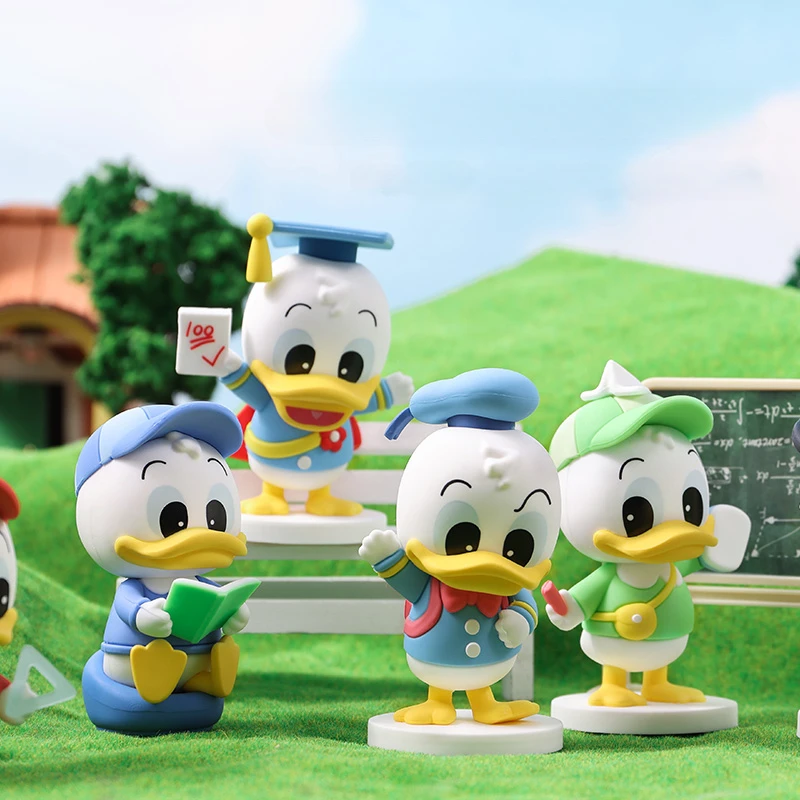 

Игрушка «Дональд Дак» Disney, милая аниме-фигурка, коллекционная настольная декорация, детские подарки