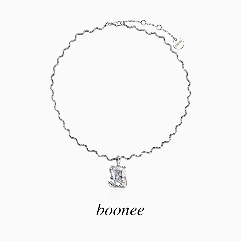 

LONDANY necklace Sweet Cool Gem Wave Chain Necklace Square Zircon Collar Chain
