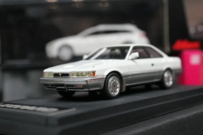 

Mark43 1:43 Nissan Leopard Ultima F31 Limited Edition Resin Metal Static Car Model Toy Gift