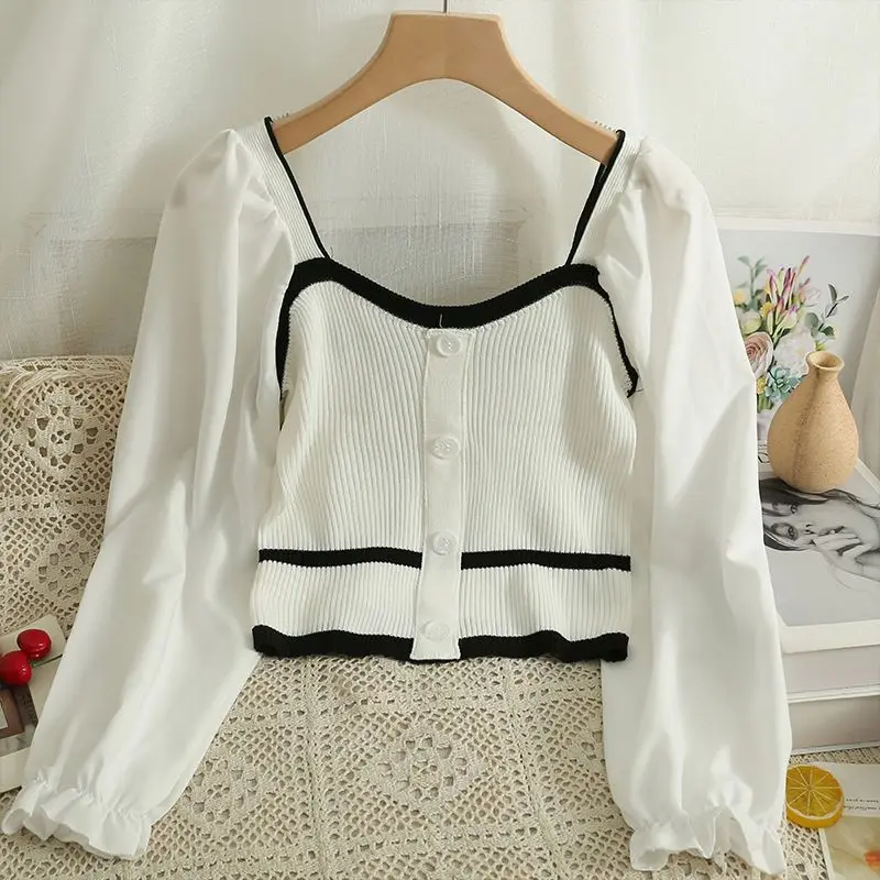 

2023 Contrast Knitted Panel One Shoulder Open Collar False Two Piece Small Shirt Women Spring Wear Short Slim Blouse Female Top