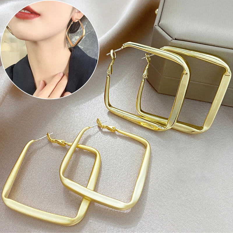 

Fashion Geometric Square Hoop Earrings Temperament Exaggerated Large Earring for Cool Women Girl Friendship Gifts Accessories