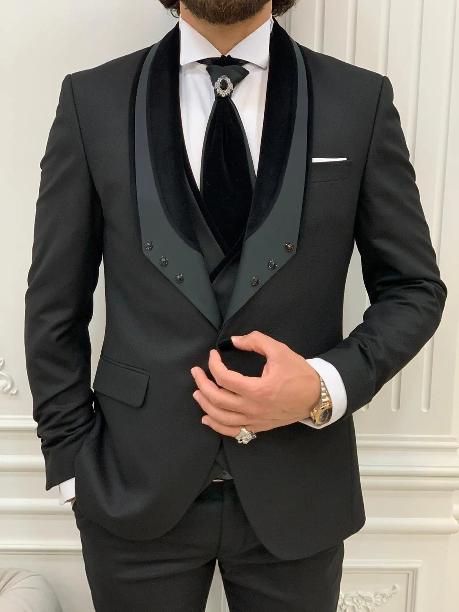 

Fashion Design Men's Suits Elegant Tuxedo For Wedding Bridegrom Prom Custom Latest 3 Pieces Jacket+Pants+Vest Trajes De Hombre