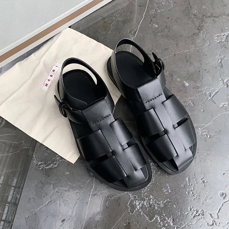 Низкие сандалии женские кожаные дышащие туфли на каблуке с ремешками костюм