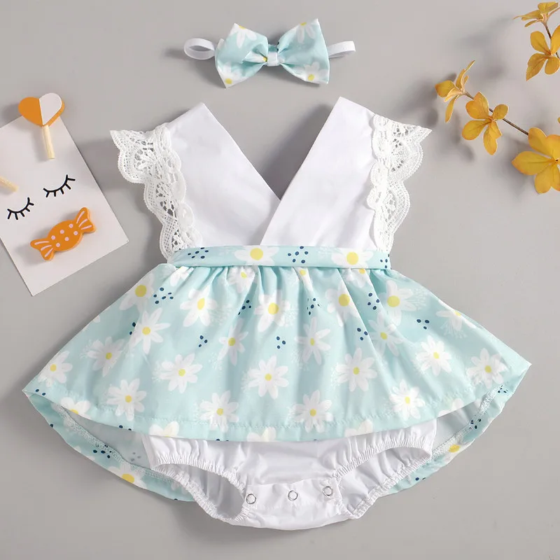 

Повседневная одежда для новорожденных, комбинезон-пачка без рукавов с цветочным принтом и V-образным вырезом и кружевной отделкой + повязка ...