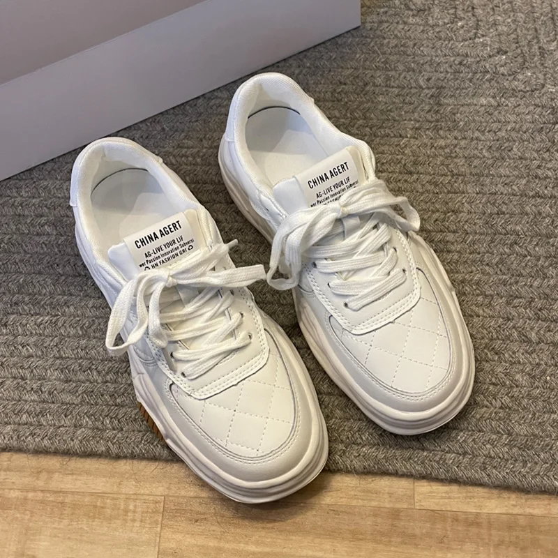 

Массивные белые кроссовки на платформе, Женская роскошная дизайнерская обувь для женщин, новинка 2022, кожаная повседневная обувь на весну и ...