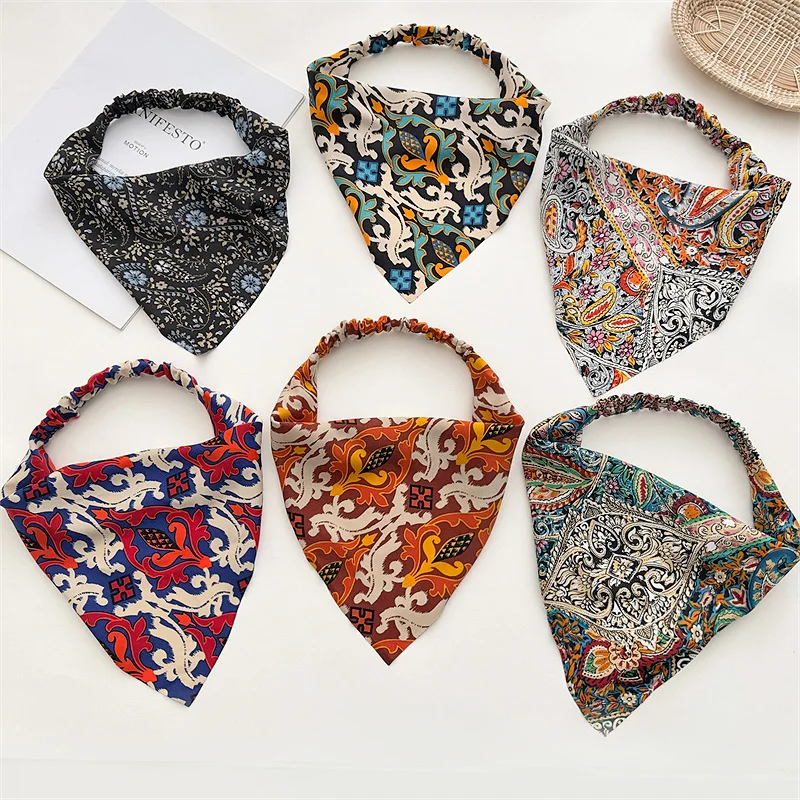 

Wholesale Summer Chiffon Cloth Triangle Scarf Women's Scarf Elastic Hair Headband Decorate Small Square Hair Accessories