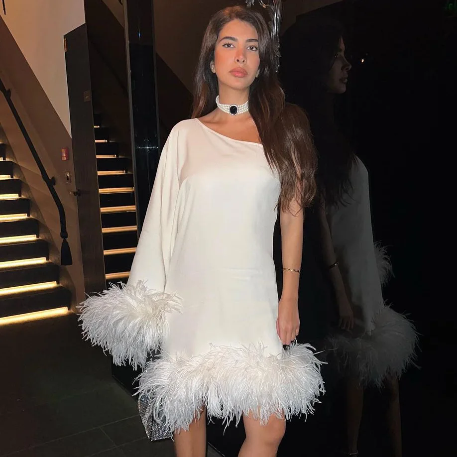 Women Elegant Mini Dress Feather Sexy One Shoulder Batwing Sleeve Formal Evening Dress Fashion Club Party Cocktail Dresses