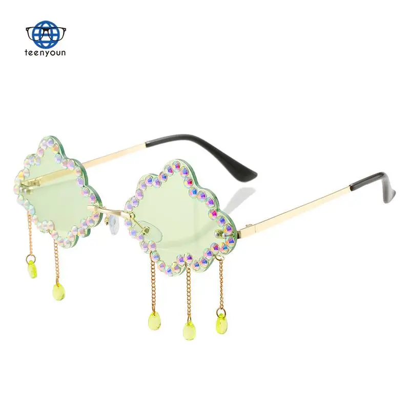 

Teenyoun New Style Funny Sunglasses Luxury Brand Punk Cloud Pendant Ocean Sun Glasses Women's Fashion Diamond Rimmed