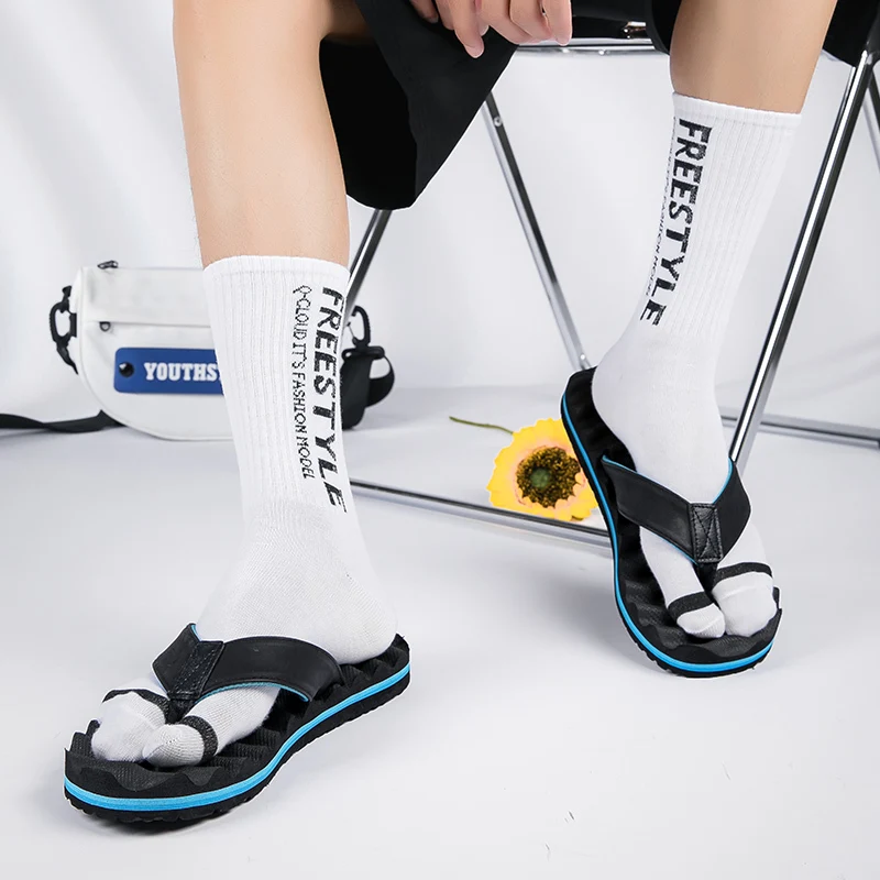 Рисунок 5 - Шлепанцы для мужчин и женщин