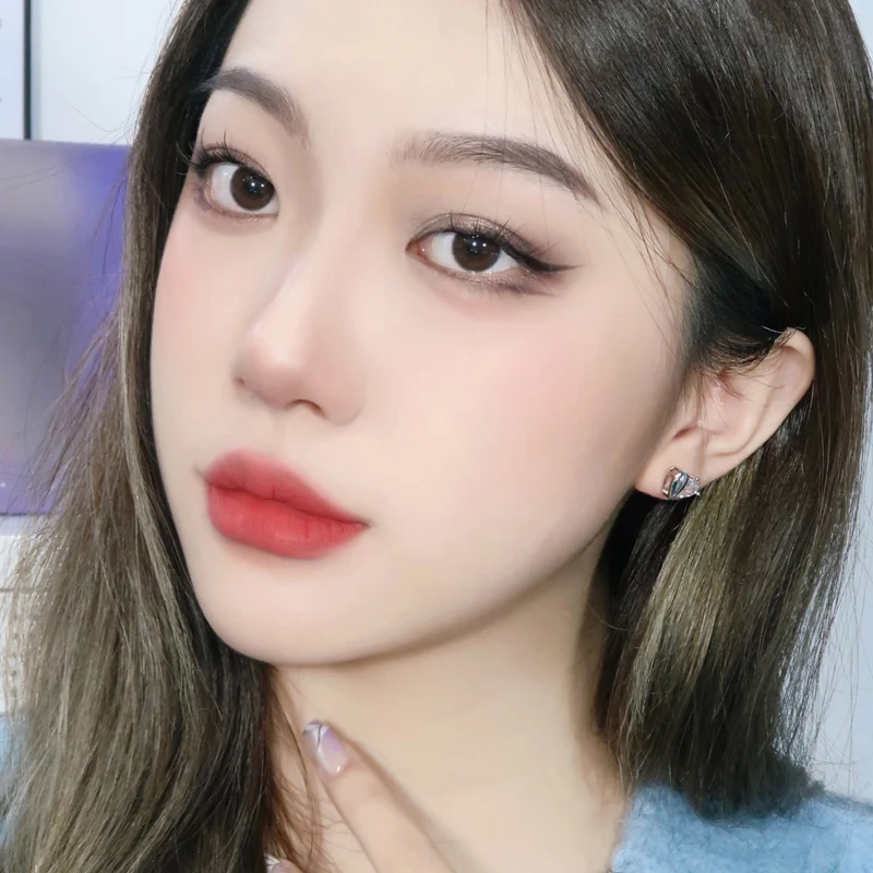 Супер красивые серьги-гвоздики маленькие серьги Любовь женские дизайнерские