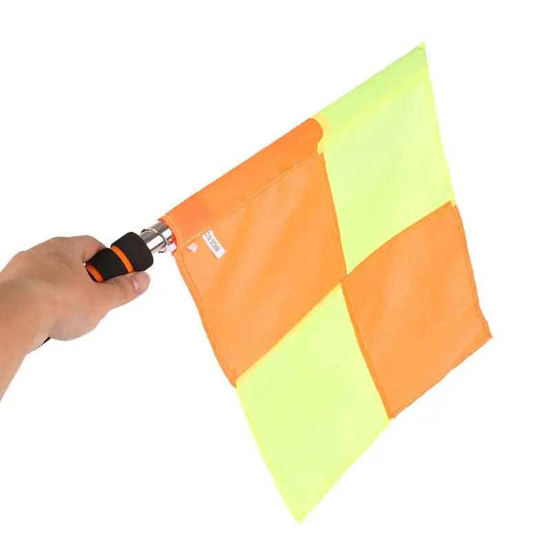 

Portable 2 PC Soccer Referee Flag Referee Linesman Flag Outdoor Football Game Referee Equipment Red and Yellow Quartered Flag