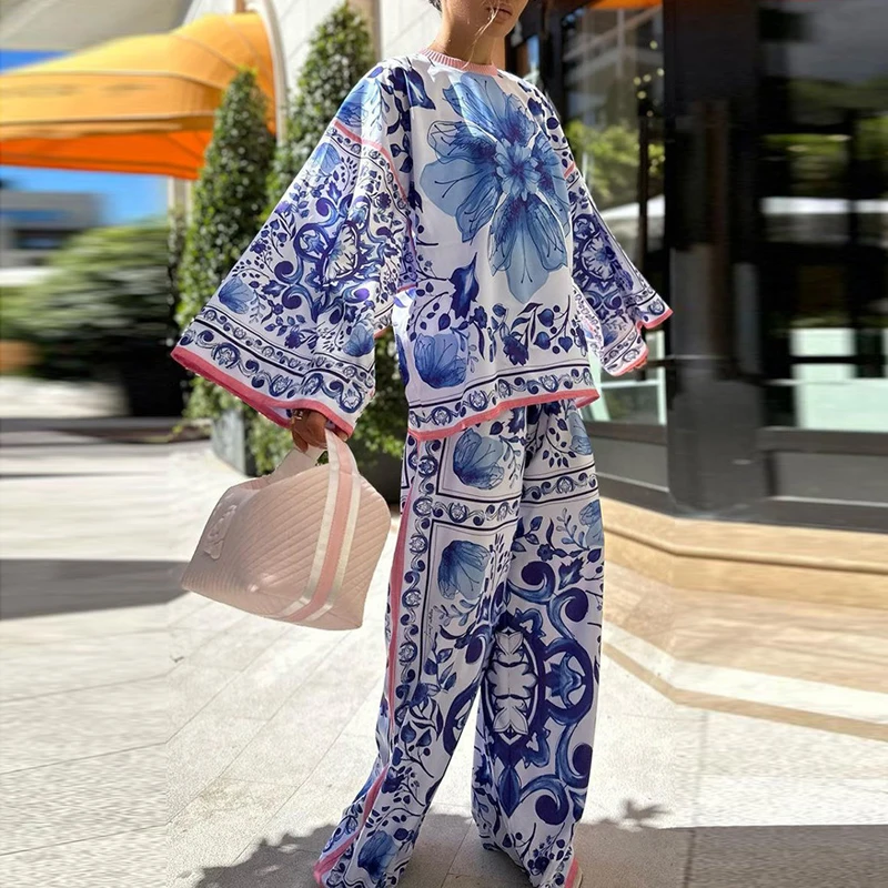 

Женский костюм с принтом фарфоровой росписи, сине-белый топ с круглым вырезом и расклешенными рукавами и длинные брюки, свободный уличный костюм в стиле ретро на весну и осень