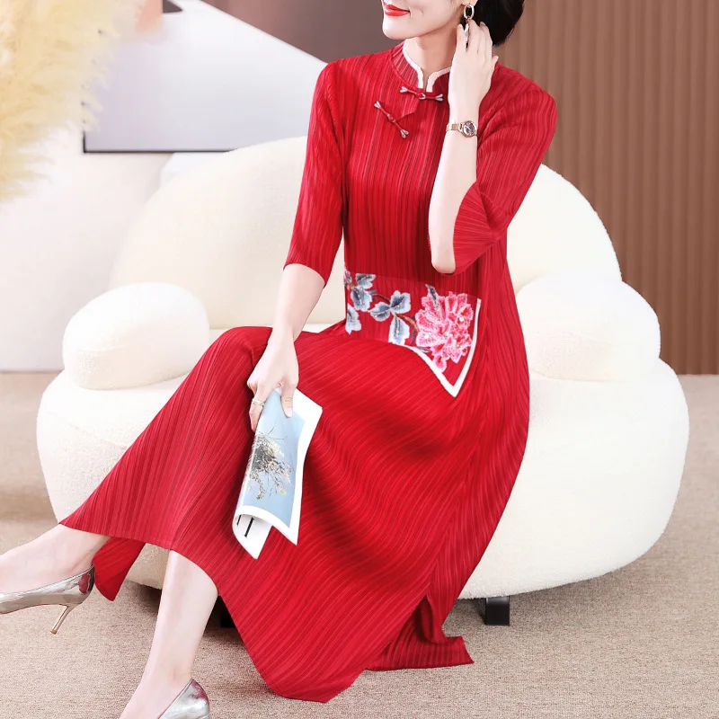 

Miyake Middle-Aged Mom Summer Pleated Dress New Fashion Red plus Size Improvement Cheongsam Wedding Suit Long Dress