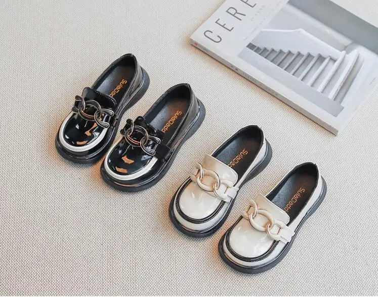 

Демисезонные кожаные туфли для девочек в стиле «Мэри Джейн»