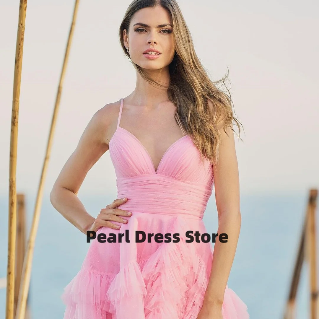 

Платье-мини с V-образным вырезом, без рукавов