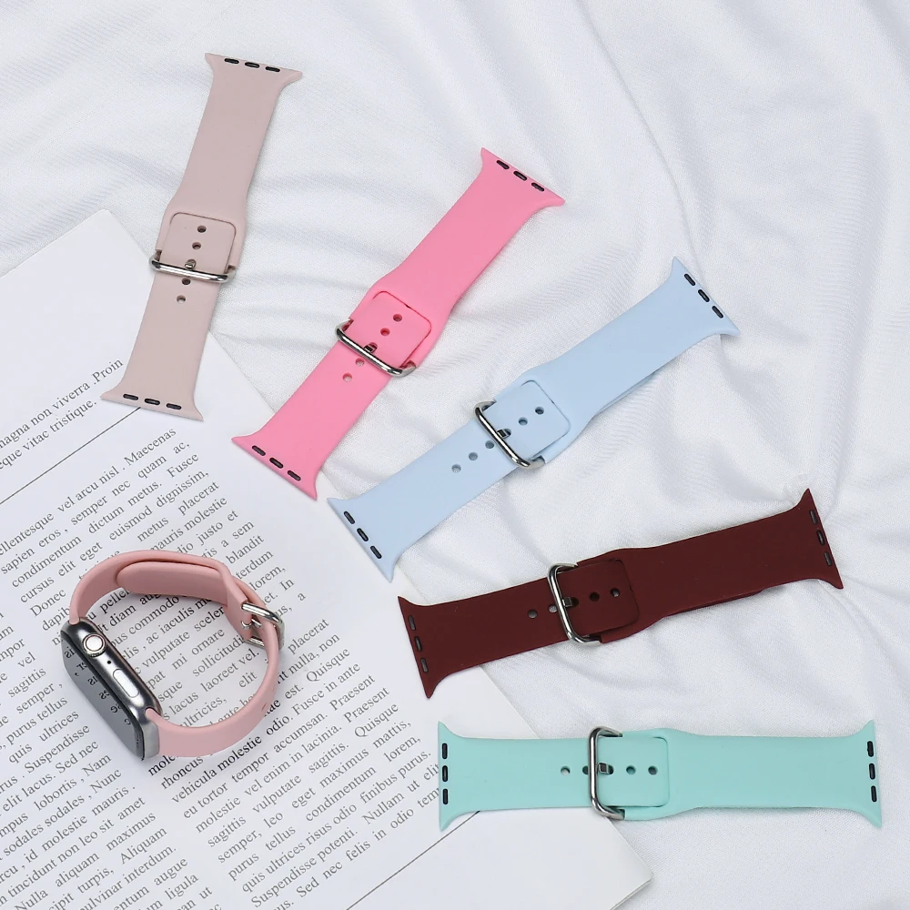 

Silicone Strap For Apple Watch band 7 6 se 44mm 42mm 40mm 38mm rubber watchband bracelets on Smart iWatch Series 76543 41mm 45mm
