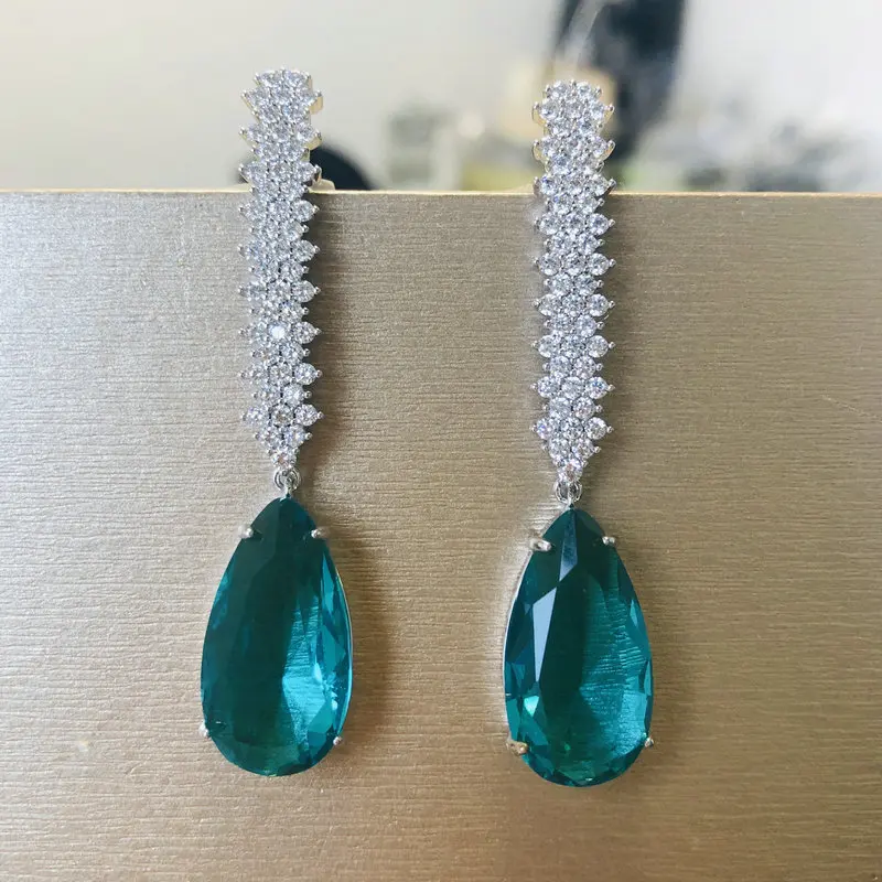 Модные синие серьги-подвески билицветные с фианитами для женщин