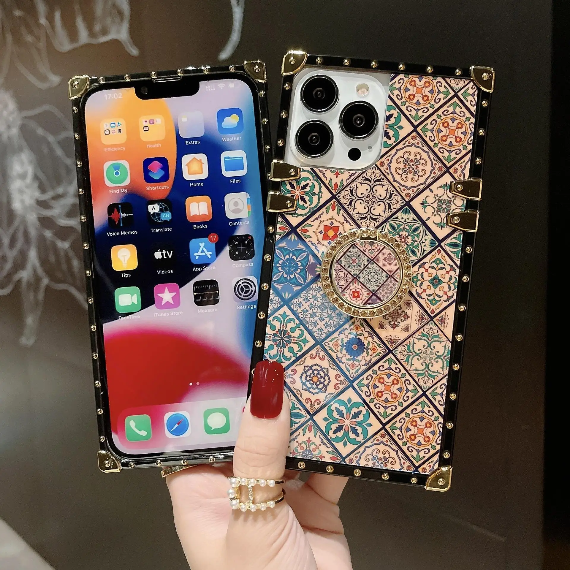 

Wholesale Suitable For iPhone 14 Square Apple 12Pro Chaozhou Brand Ethnic Style 13xsmax Blu-ray Stand Mobile Phone Case