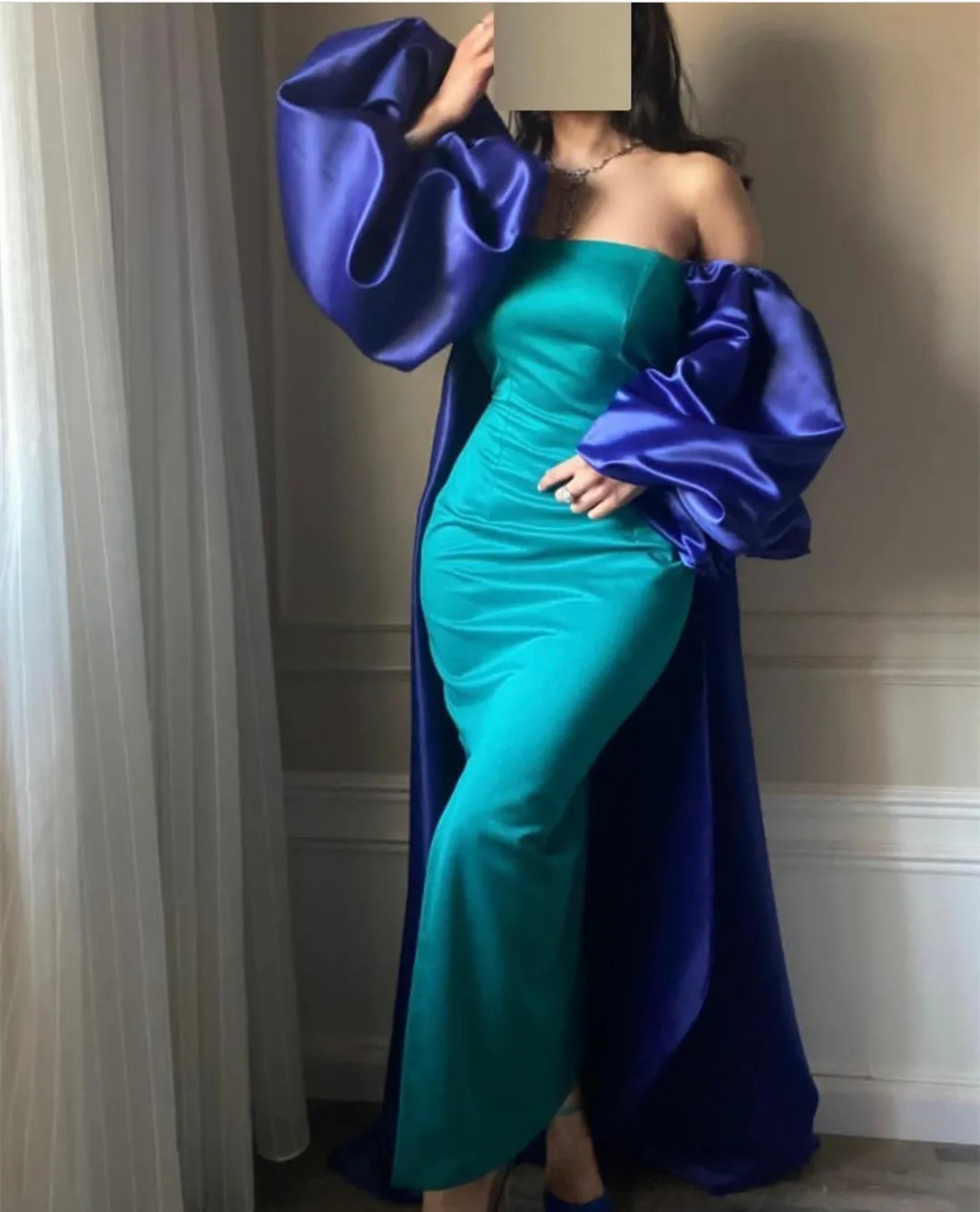 

Royal Blue Evening Dresses Sexy Off Long Puff Sleeves Arabia Formal Prom Gowns Pleats Satin 2023 Party Dress