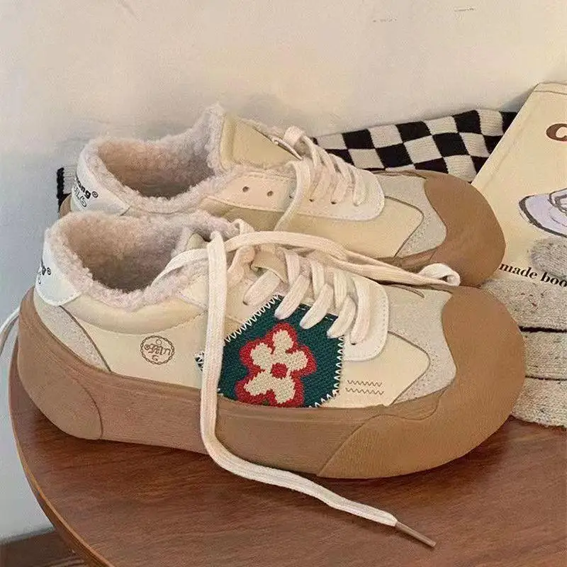 2022 Spring Floral Woman Vulcanize Shoes Embroidery Fashion Zapatillas Mujer Casual Patchwork Students Daily Wear Sneakers