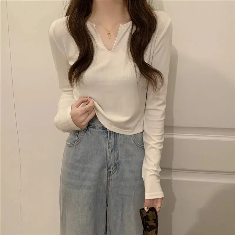 

T-shirt Women's V-neck Long Sleeve Autumn Winter New Korean Slim Versatile Short Top Female Clothing Casual Short Student Tees
