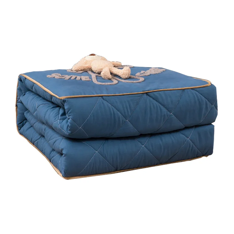 Подушка-одеяло 2 в 1 для офиса 50 х50 см |