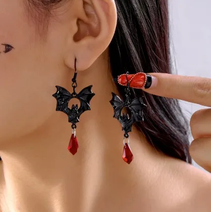 Серьги-подвески летучая мышь Gothic
