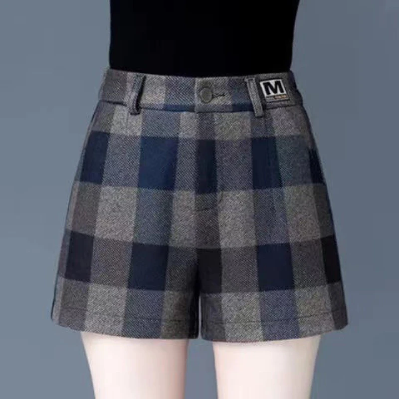 

Women High Waist Casual Wide Leg Female Loose Vintage Plaid Shorts Ladies Woolen All-match New Elegant Streetwear Shorts G19