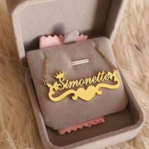 Ожерелье с милой бабочкой и именем на заказ, с лентой и сердцами, из нержавеющей стали, с короной, женское ожерелье, подарки на день рождения