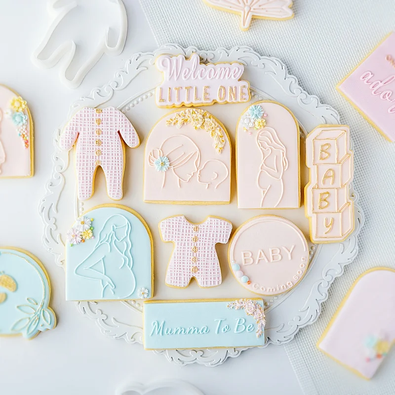 

2Pcs Baby Mom Embossing Stamp Acrylic Cookie Cutter Pregnant Biscuit Mold Baking Biscuit Pastry Tools Fondant Sugar Craft