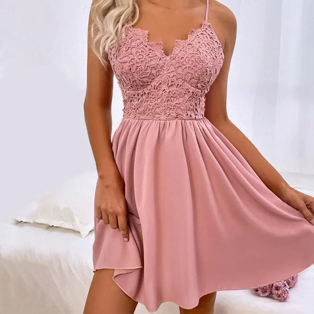 

Skin-touching Stylish Pink Spaghetti Strap Lace Sundress Pleated Large Hem Summer Dress High-Waist Streetwear